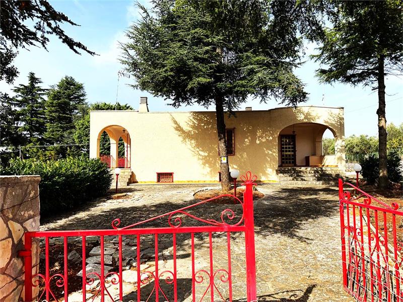 Villa In Vendita A Fasano (Br)